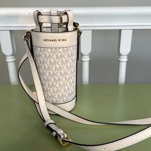 Michael Kors gift-able water bottle holder crossbody NWOT